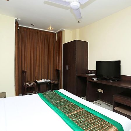Oyo Rooms, Cyber Park Gurgaon Ngoại thất bức ảnh